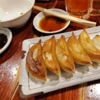 |M3424|赤羽一番街『ひむろ』にお邪魔。トマトサワー＆キクラゲ＆焼き餃子で開始し、醤油つけ麺（中盛り）のハーフ焼豚2枚・ねぎ・ニラ増しをニンカラ味変でいただきました！