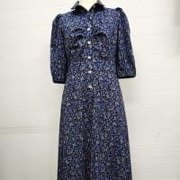 リバティ柄のワンピース