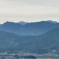 日向の山々