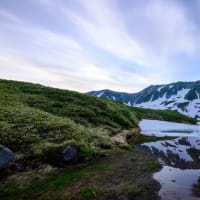 6月に立山黒部アルペンルートに向かう