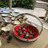 バンタカフェ「海辺のやちむん市」