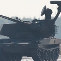 【防衛情報】防衛装備庁技術シンポジウム,レールガン開発状況と車両搭載高出力レーザー実証装置と射程5kmのレーザー装置研究試作