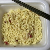 明星　一平ちゃん夜店の焼そば　ショートケーキ味　（明星食品）