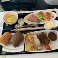ハワイ旅の機内食