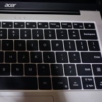 Acer／AspireLiteの英字配列キーボードにも慣れなきゃ～ねぇ：P