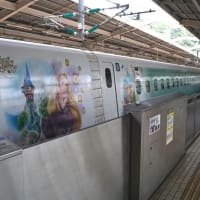 ドクターイエロー in 静岡県　２（熱海駅のディズニー新幹線）