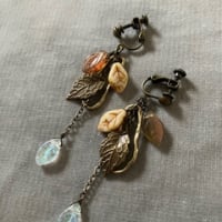 秋色リーフがいっぱいイヤリング…
