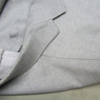 スーツ（ダーバン製）汗による黄変しみ　水洗い（ウエットクリーニング）・全体漂白・しみ抜き・色掛け（色修正・染色補正・染直し）ウール素材