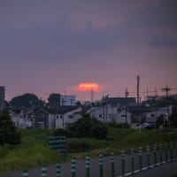 7月4日(金) 暗闇散歩-おぼろ太陽の日の出