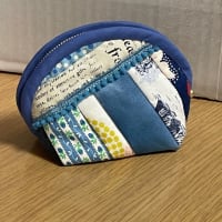 ハギレでパッチワークポーチ（２個目完成）