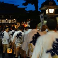 🧹🐍❼　    山笠隠れ・・・　孤高のジャズタイム　　国際情勢概観　　英国への制裁をどうするか　　親中反トランプ国家の石破政権　　際どい日本