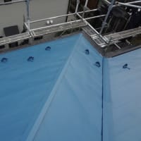 逗子市沼間　スレート屋根　ガルバリュウム鋼板　カバー工法　重ね葺き