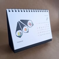 お寿司のイラスト満載の卓上カレンダーをつくりました
