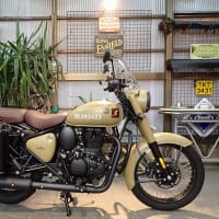 未だ人気のROYAL ENFIELD CLASSIC350 Signals Desert Sand ! 大事に大事にカスタムを楽しむ。^_^