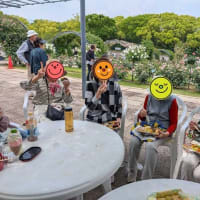 万博バラ園へ（楽しい課外授業）