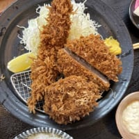 ある日のランチ　阿賀野市「とんかつ山花」大エビ・ヒレ・メンチ定食