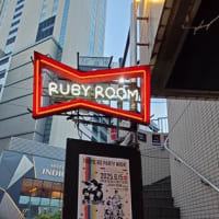 ライブハウスでCさんのライブを観ました