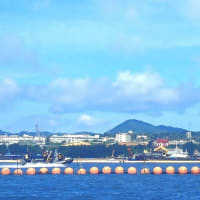 航路で砂利採取運搬船とガット船に抗議
