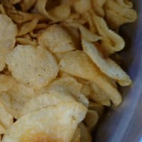 堅あげポテト炊き込み御飯　ポテトチップス炊き込み　ジャガイモ御飯　簡単　美味　夏には塩分
