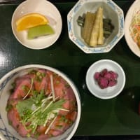 ローストビーフ丼・レストラン樹林本日のランチ