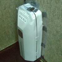 マンションエレベーター内の防災用品
