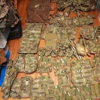 EAGLE's　2011　MULTICAM　POUCHES