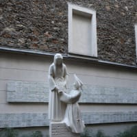 フランス　パリ　奇跡のメダイュ教会