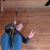 自宅でロープクライミングを楽しむ