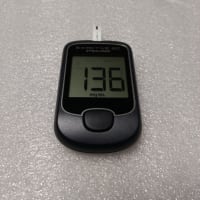 キャベツ太郎を食べて血糖値を測定！