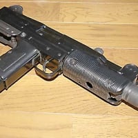 IMIの傑作サブマシンガン　ウージー　パート2