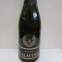 カラヴィニャモスカート スパークリングワイン750ML