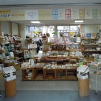 可愛いちぃちゃい手袋売れています。