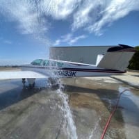 フライトログ：機体を洗い、水滴を吹き飛ばすために飛行
