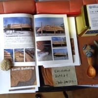 【茶房いなだ】2025年5月の展示、「屋根をつくる人」川畑さん作品展、開催中☆彡