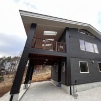 八ヶ岳原村に定住型の山荘が誕生しました！