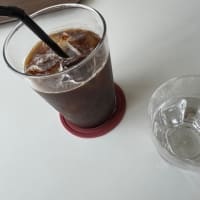 ケーキ屋さんでアイスコーヒーを飲みました　k-hashii-japan　2025年4月22日