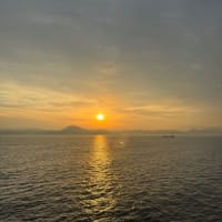 日の出　三浦半島の近く