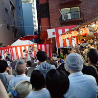 三行で綴る、京都祇園祭　宵々山　　綾傘鉾の「祇園囃子（棒振り囃子）」と、「棒振り囃子」（棒振り踊り）
