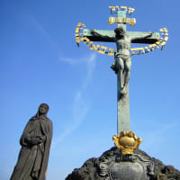 十字架の愛、わたしたちを愛し御聖体となられた・・・。