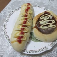 男の料理 「四種の総菜パン(フランクフルト・エビフライ・コロッケ・ハンバーグ)」