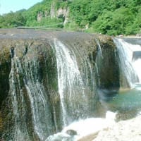 『わり書き込み』生まれ故郷の観光地吹き割れの滝に思う！