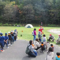 ひみつきちで遊ぼう　（秋の野外活動体験会）