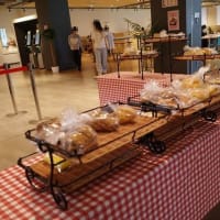国際大学の食堂へ
