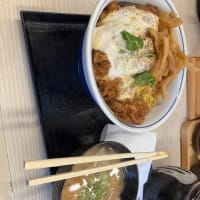 カツ屋で560円のカツ丼を食べた