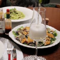 今年の初摘みバジル。