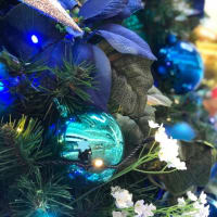 イオンモール岡山　ブルーのクリスマスツリー