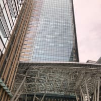 朝の　池袋駅　　昼下がりの　恵比寿駅　そして　夕方の　六本木駅　