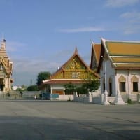 タイの寺には墓地が？