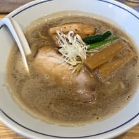 人気「麺や たけ田」の濃厚中華そば！