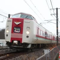 岡山の列車（ゆったりやくも色やくも）